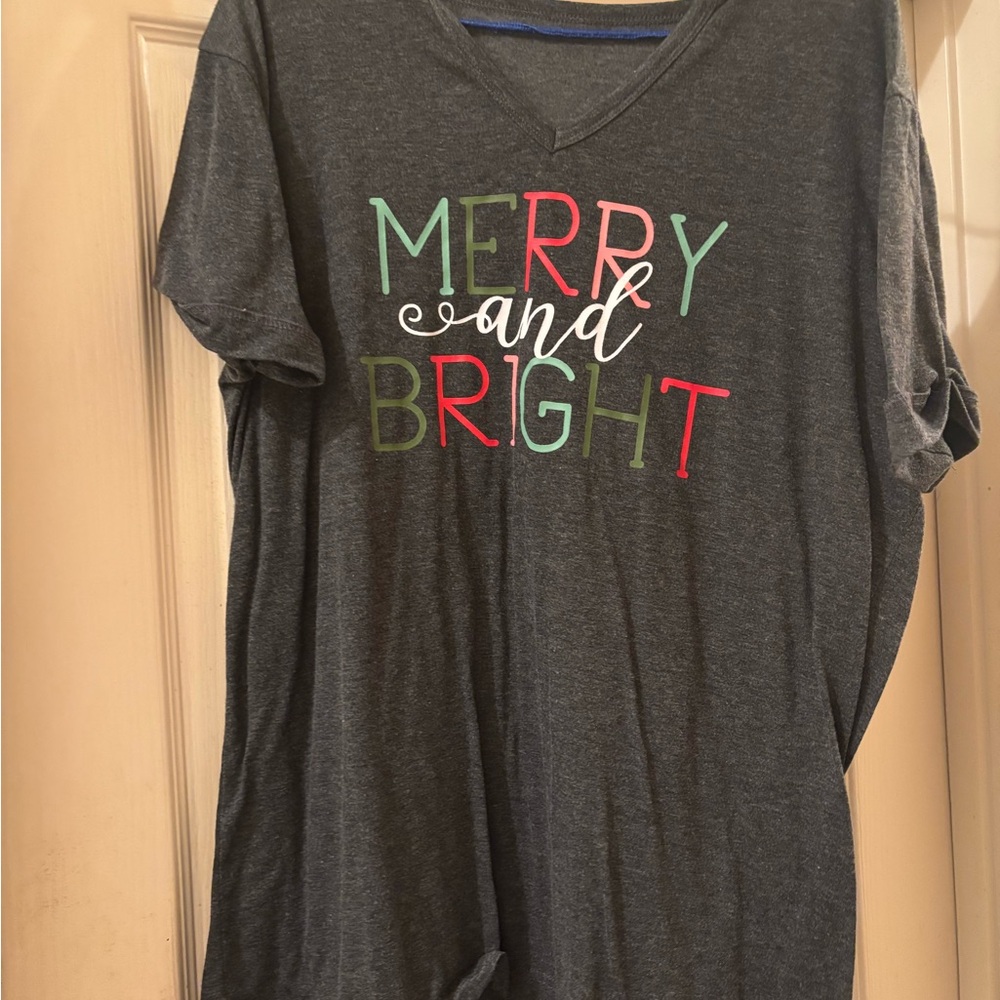 Gray 'Merry and Bright' T-Shirt
